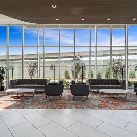 Crowne Plaza Suites Arlington By Ihg Exterior foto