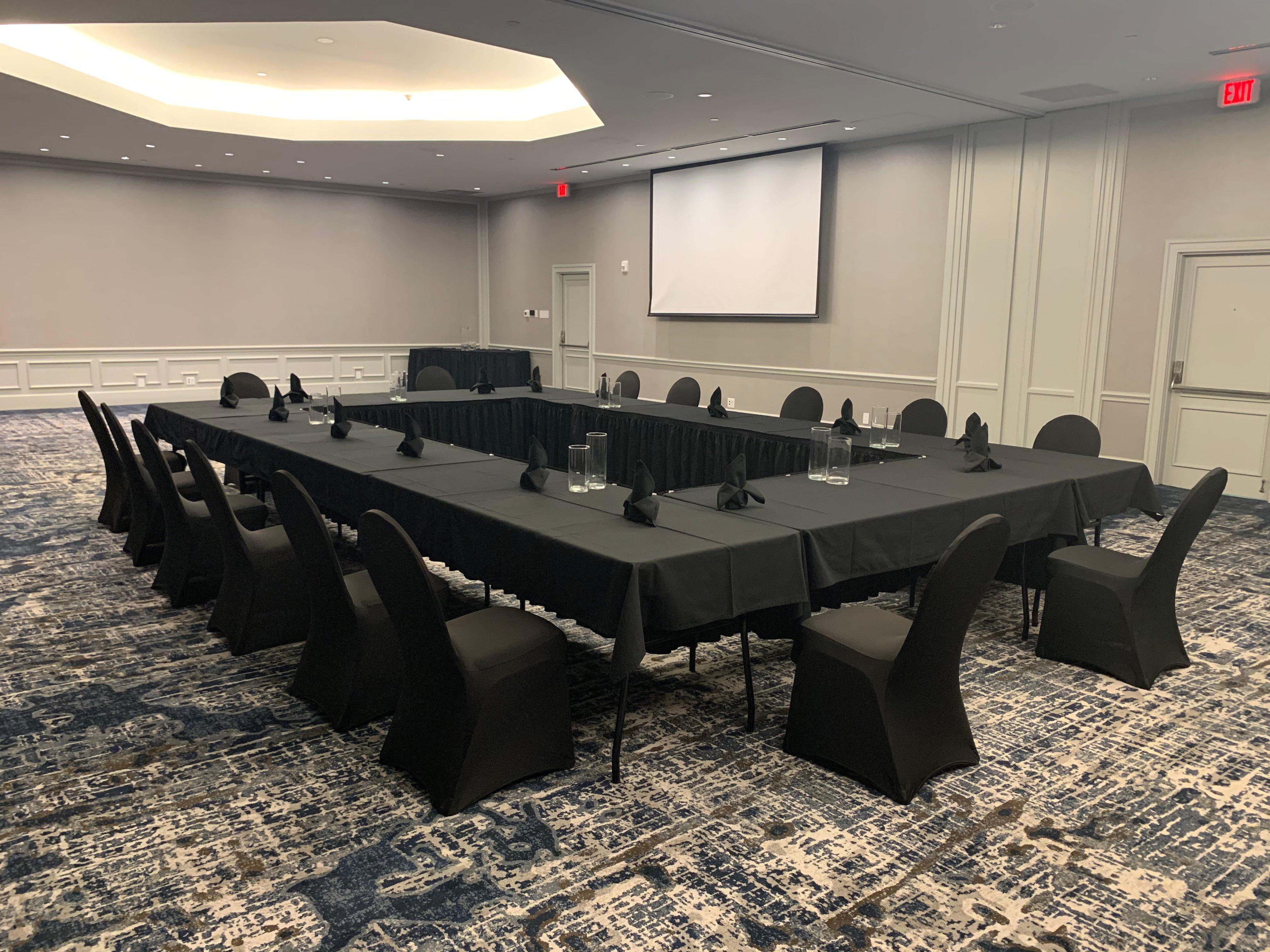 Crowne Plaza Suites Arlington By Ihg Exterior foto